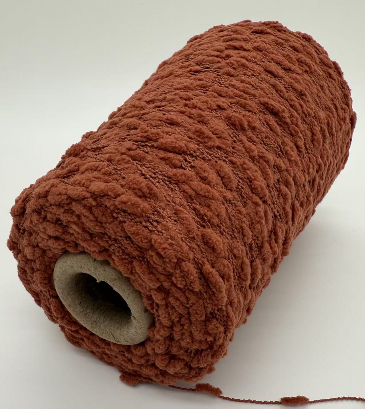 3.8NM 5.8NM Polyester brush like yarn 