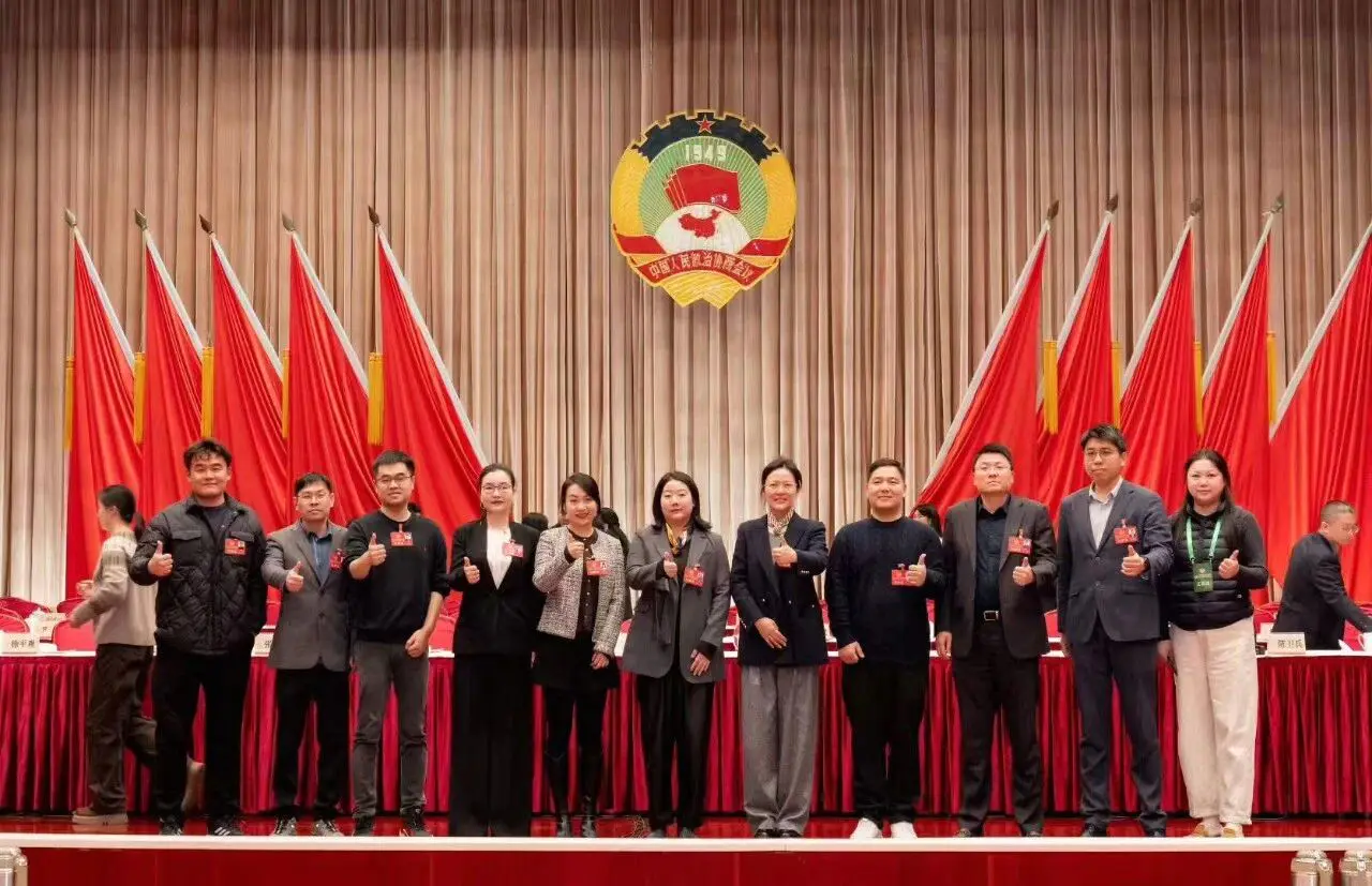 Offering Advice and Policy Recommendations to Forge Consensus and Promote Development — Members of the Municipal Committee of the Chinese People’s Political Consultative Conference Continue Group Discussions
